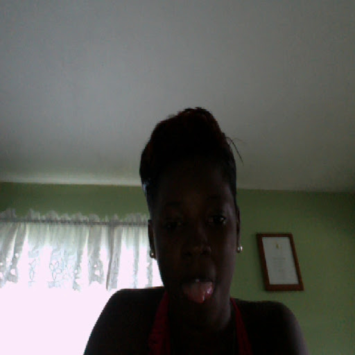 Natasha Hinds Photo 3