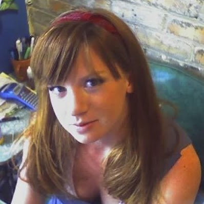 Elizabeth Schafer Photo 36