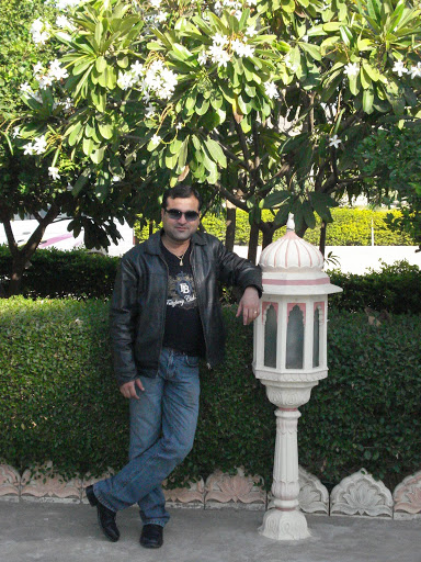 Nisheeth Bhatnagar Photo 4