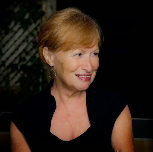Valerie Kelly Photo 16