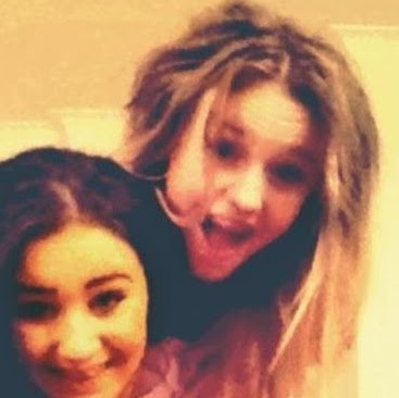 Chloe Waddell Photo 11